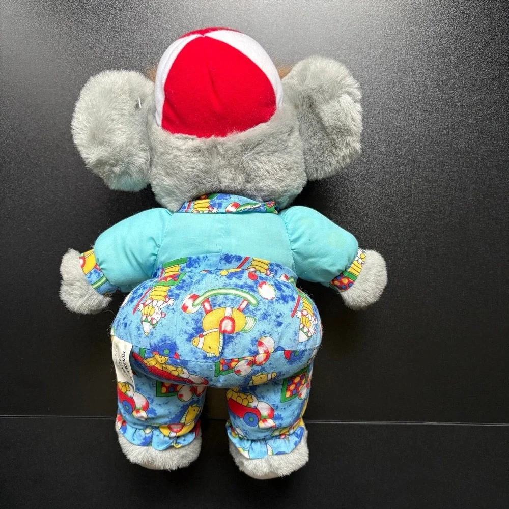 Vintage retro stuffed animal‎ tie kuddle me toys made in USA med size